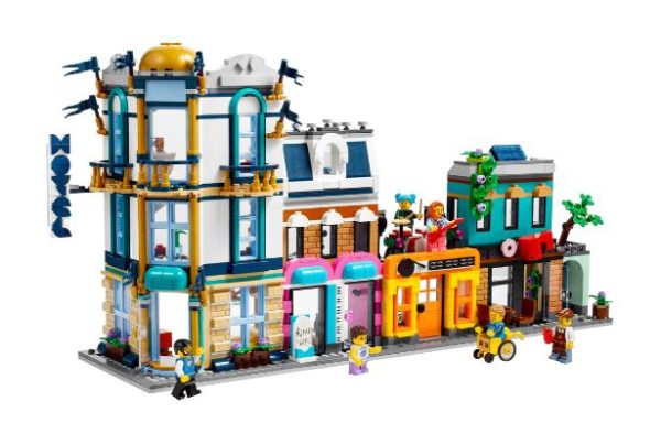 LEGO CREATOR 31141 3 IN 1 MAIN STREET on Sale